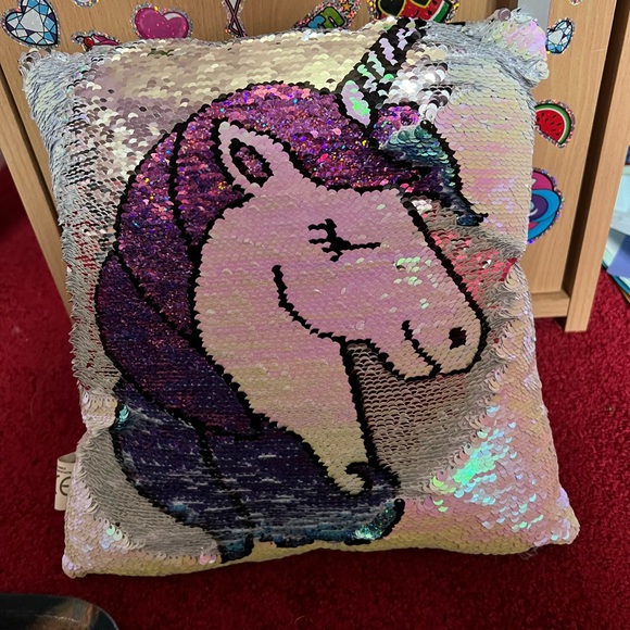 Unicorn pillow / cushion - Picture 2 of 2